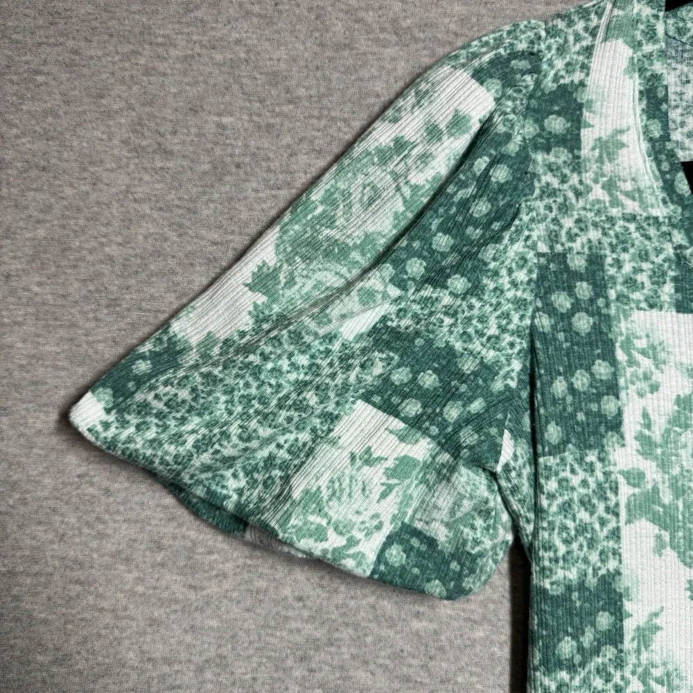 Lauren Conrad Puff Sleeve Top XS Green Patchwork Floral Cottagecore Romantic - Picture 3 of 8